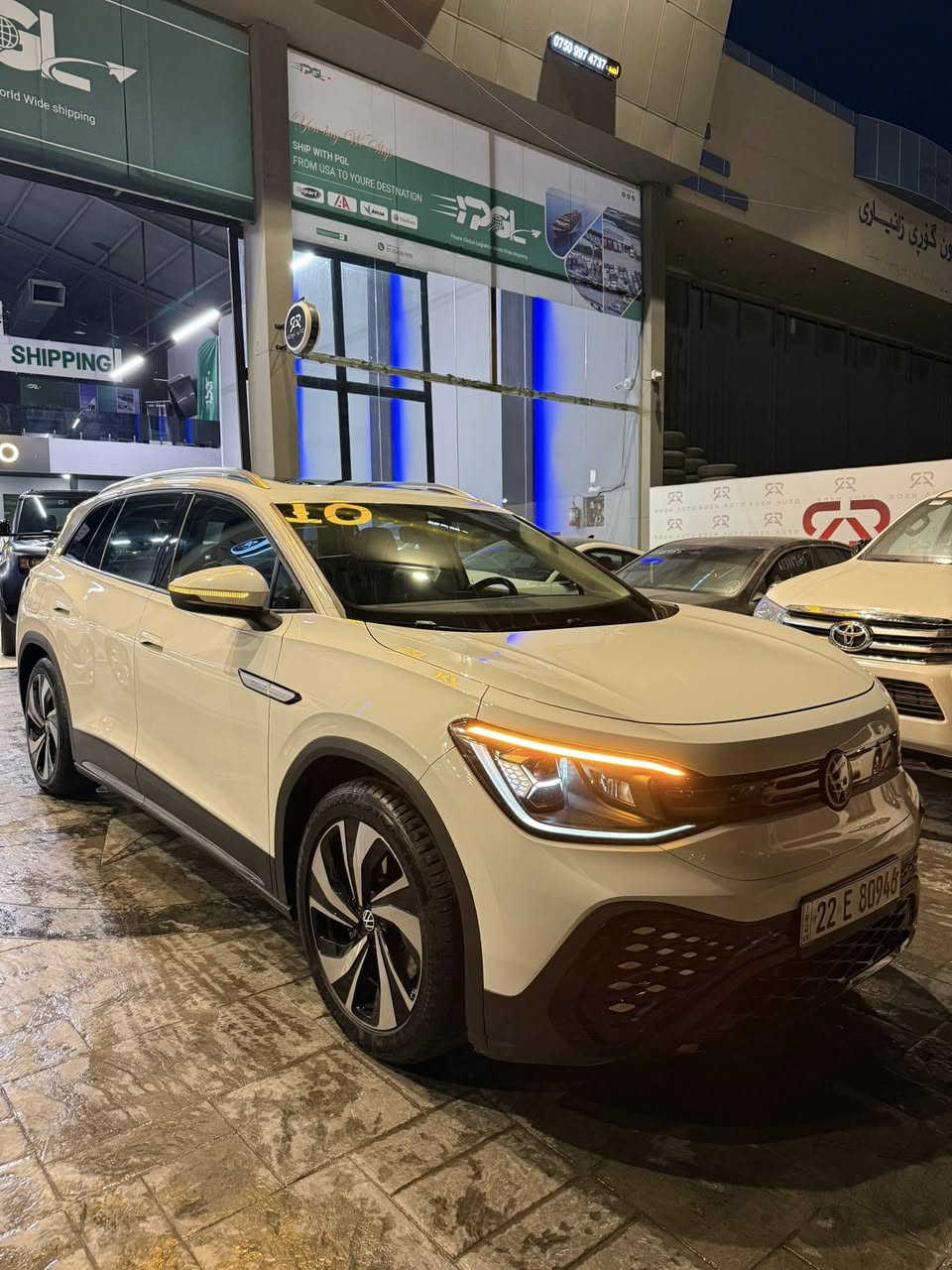 volkswagen ID6 for sale 🔥🔥
pure + 
model : 2022 
64,000 km royshtwa 
battery : 84.8 kw 
price : *********** / ***********
