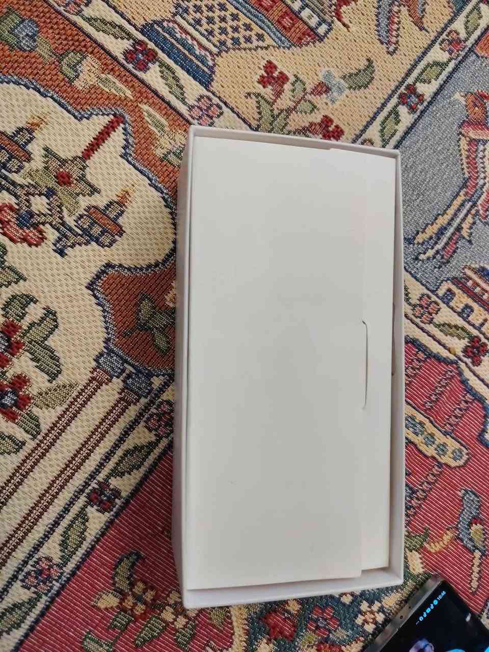 هونرx9aجهاز ما مفتوح برغي بي بي فطر بشاشه خارجي مو داخلي ذاكرة 256 فايف جي جهاز غراضه كارتون بعدهن وبي جامه كامره مكسورة جامه فقط مو كامرات مكاني بغداد الكاظمية اتصال فقط  ***********سعر 150
