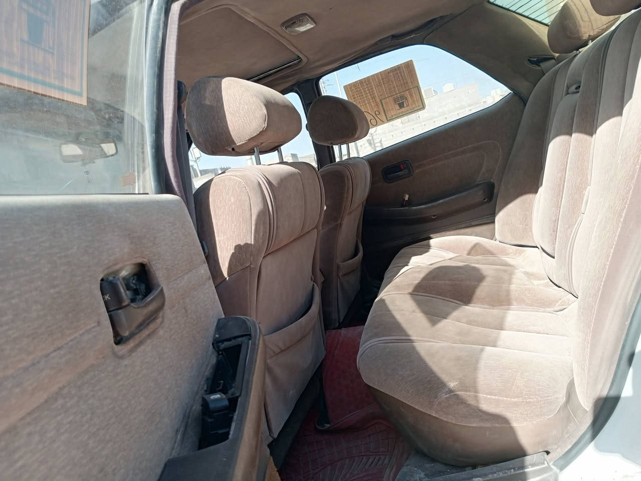 سياره مارك 1992 البيع مكفوله من كصه ونقل جثه رقم انكليزي بسمي السعر 35 وبيه مجال شي قليل


**إذا كنت صاحب هذا الإعلان وتريد حذفه لأي سبب، رجاءا أرسل رسالة إلى الدعم الفني**