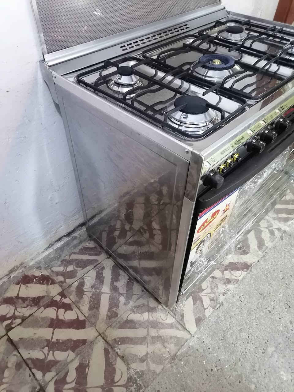 طباخ نوع كريازي مصري الباب الأول استعمال مو هواي
مكاني الحله مركز مدينه.
رقم *********** استفسار اتصال او واتساب
