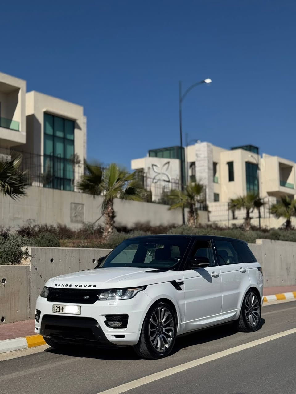 range rover sport dynamic 
‎رنج روڤر سپورت دینامیک
‎مۆدیل ٢٠١٤ وکلە شرکە سردار
‎کفالە عامە بدون سبوخ حتا دعامیات
‎ئوتوبایگرافی 
‎فول فول
‎سقف اسود بانوراما 
‎دبلات هواییە
‎تایرات جدید
‎کشن خزن کشن هیتر کشن تبرید کشن کهرابائی
‎شاشە الکترونیە
‎دوسە کهرابائی
‎ماشیە ١٤٢ کیلومتر
‎٥١٠ حیصان
‎سعر ٢٧٠ شویە مجال
***********
‎مکان سلیمانیە
‎ڕەنج ڕۆڤەر سپۆڕت 
‎ئەوتۆبایگراف داینامیک
‎٨بستۆنی سوپەر چارج
‎سفری شەریکەی سەردار 
‎فول فول مواسەفاتە سەیارەکە رەقەم یەک جوانە
‎بێ سارد بێ بۆیاخ بێ شوخت و چال هەموو گیانی بەشەرتە
‎گێر مەکینە کارەبای هەموی بە شەرت ناو سەردەسکی دەرگاو سوکان و شاشەکەشی کراوە بە شکڵ تازە
‎سعری ٢٧٠وەرەقەیە 
‎سلێمانی ***********
