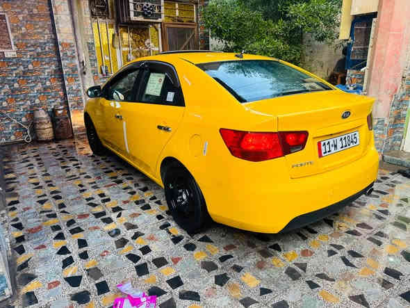 فورتي موديل 2010 السعر 79
وارد امريكي حادث جاملغ امامي 
مكينة 2000 دوش 
فتحة تحكم ستيرن شاشة كامرة 
نظام ايكو مري كهربائي شفط جام كهربائي 
رقم بغداد دولي مصفرة هيئة وغرامة 
مكاني بغداد البلديات الأتصال على الرقم 
*********** بغداد
