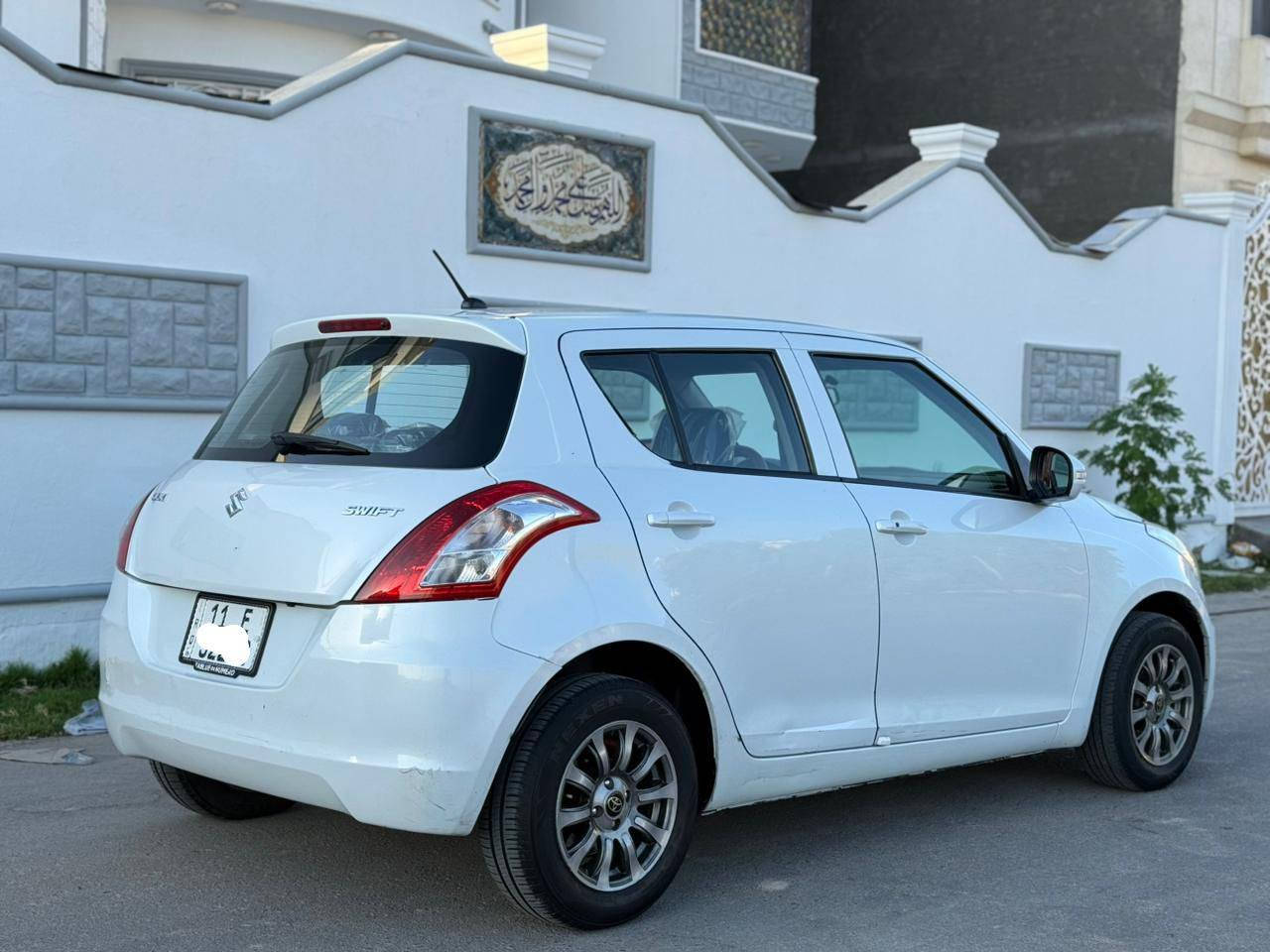 السلام عليكم
سازوكي موديل 2014 
رقم بغداد بسمي تحويل ثاني يوم سنويه وارقام جدد (تتحول من بصره
جاهزه السياره تبريد كير محرك حداديه تايرات شاشه كامره تحكم ستيرن 
محرك 1400
شراي يخابر ع رقم
((((( ﴿مكلف بنشر ﴾)))))
***********
مكاني البصره البصرة, العراق
