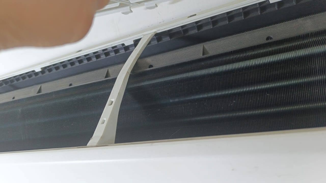 طن ونص للبيع جديد استعمل موسم واحد تجي تفحص وتأخذ 
تحكم  من الموبيل وريمونت همم من ٣ أمبير ال ١٢ أمبير انفيتر 
السعر ٧٠٠ وبي مجال جديد سعره فوك مليون سامسونج 
عنواني بغداد حي جهاد 
***********
