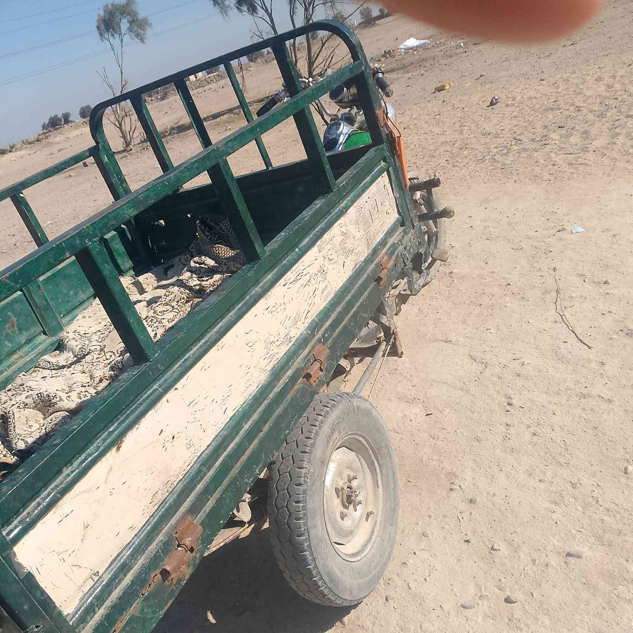 سلام عليكم ستوته لبيع مكفول شاصي زلق ما بيه سلف وهندر ورباعي كلها شغاله ادوات مكفوله بزبير ب750وبيها مجال او مراوس برقم عادي او اوراق ***********
