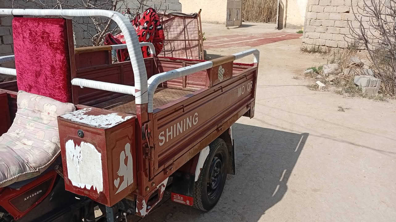 السلام عليكم ستوته للبيع  2019 اوراق أصولي كهربائيات شغاله  
مكينه 2024ستوته جديد مكاني كربلاء طوريج السعر 1800وبيه مجال حك لجيه الاستفسار ***********
