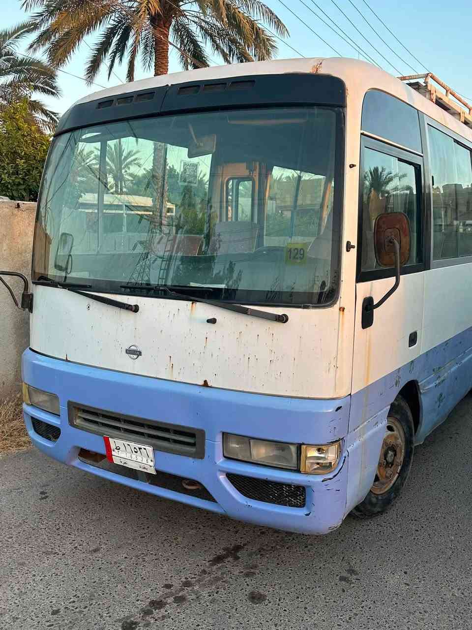 السلام عليكم كوستر نيسان 2002 رقم بغداد اجره
محرك بطه مكفول من كلشي السياره خير من الله 
كشنات دوشمه جديده غرفتها نضيفه 
العنوان بغداد 
*********** 
السعر 93 وبيها مجال
