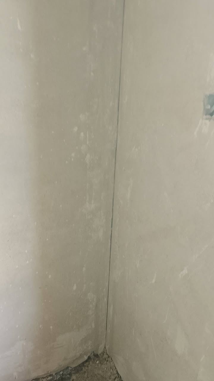 السلام عليكم خلفه جص بورك لبخ اسمنت ***********
