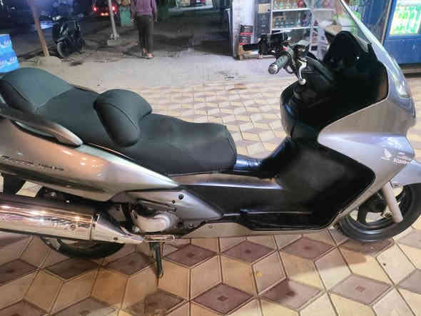 سلفرونج 400اوفردراجة فول نضافة مكاني جميلة ***********
