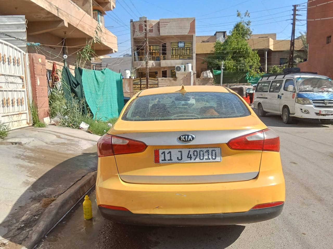 السلام عليكم فورتي 2015 امريكي محرك كير مكفول تبريد شغال  بيها بابين تبديل  شواصي الغود مكفول بسمي هزه جديده مصفره غرامه هيئه ستفسار السعر 95 بيها مجال ***********  ترهم مراوس حسب قناعه
