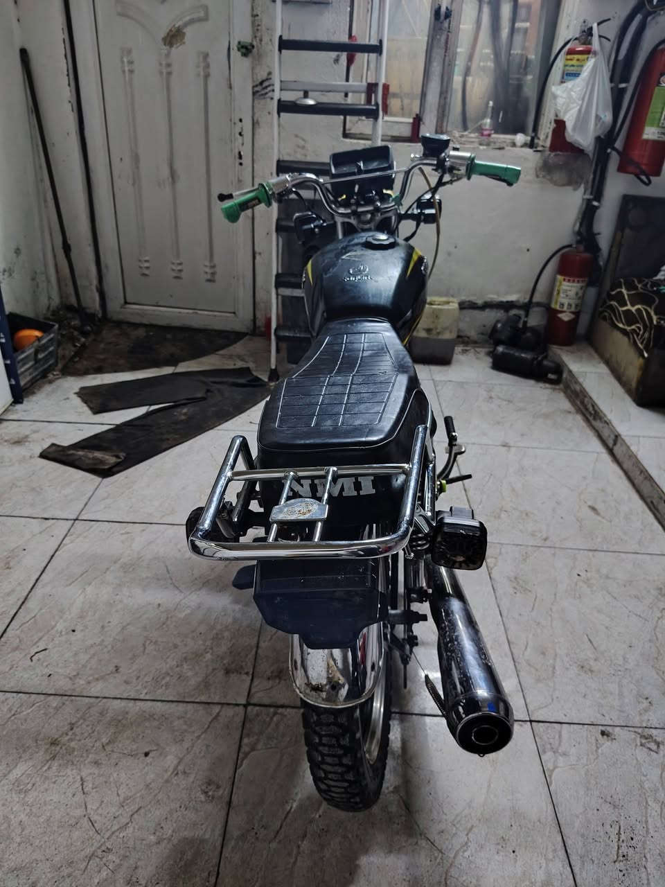 دراجه سونيك موديل 23 للبيع دراجه اوراق كامله كهربائيات كلها شغاله اربعه قير ماكينه مقفوله دراجه كلها مقفوله دراجه كلها بلادي مكانه بغداد مدينه الصدر السعر 450 بيها مجال حق الجيه ***********
