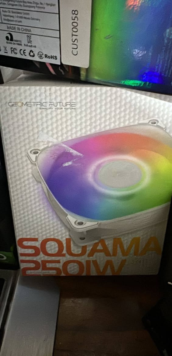 ***********
مبرد مائي 
مبرد هوائي
مبرد معالج 
جوستكات 
شاحن اكس بوكس 
هارد 1 تيرا كيمنك 
مراوح RGB 
كل قطعه بسعرها
