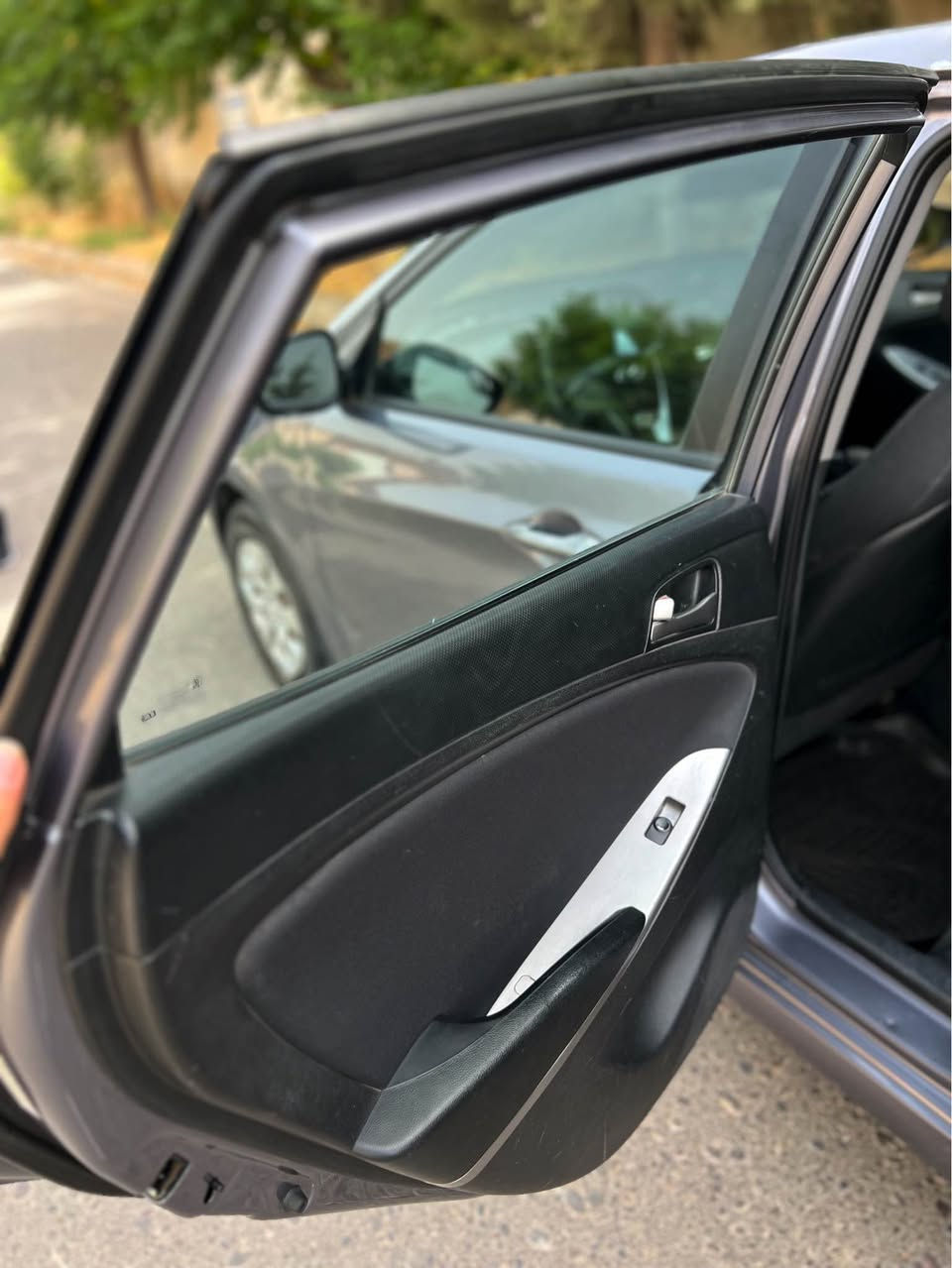 🔸اكسنت هوندا 
🔸موديل ٢٠١٦
🔸سبخ بوسته ك سبخ جملوخ بوند به غ
🔸ريفه جوي ١٠٢ مايلا 
🔸يك ده ست باقش
🔸كير عادي 
🔸كير و مكينه شه رت 
🔸غرامه ٧ ورقه 
🔸سعر ٨٥ مجال 
☎️ ***********🔸 دهوك, العراق
