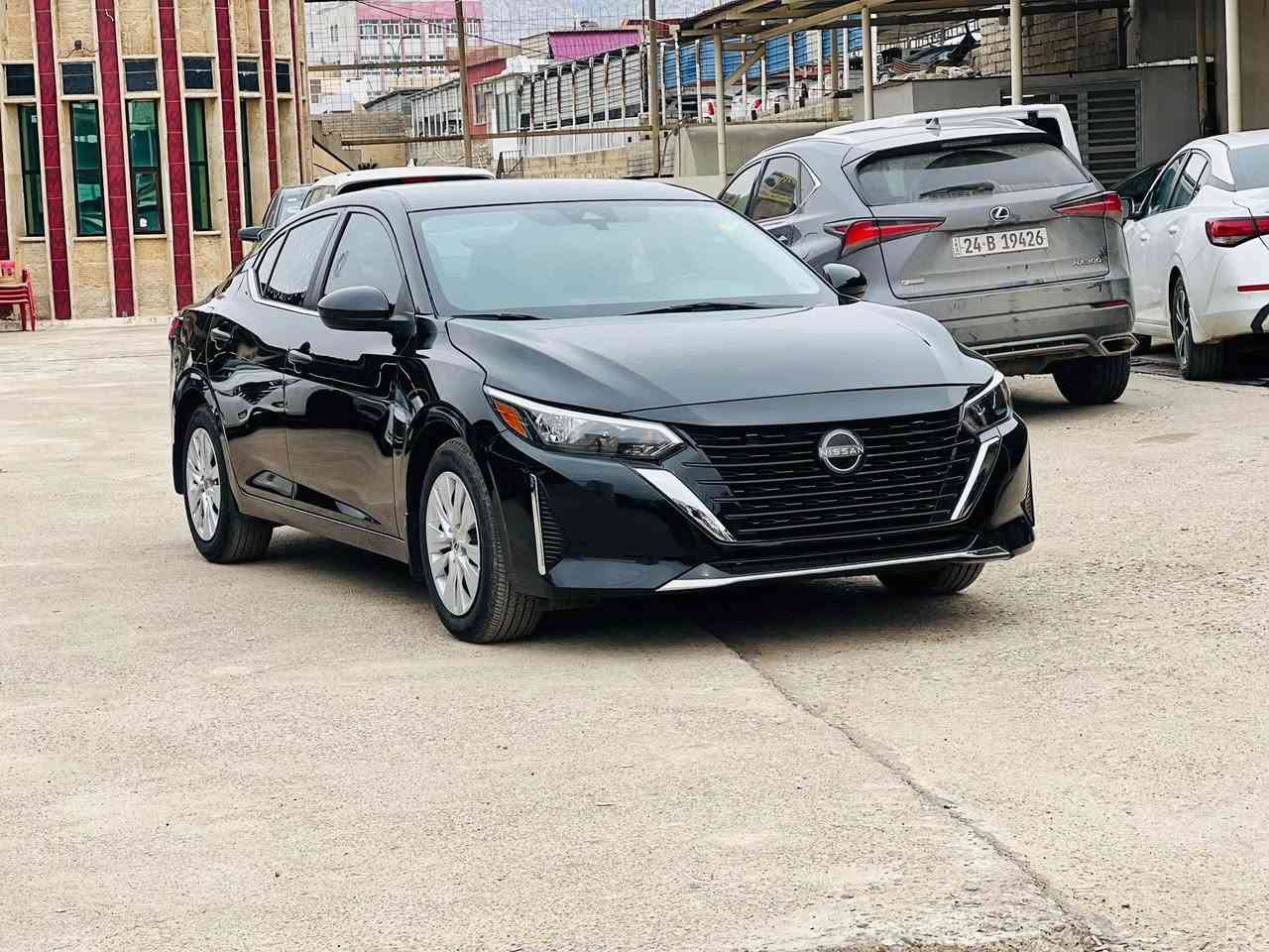 نيسان سنترا : 

موديل : 2025

موصفات : S 

صبغ : بونيد سيارة بدون دواخل 

ماشية : 15 الف ميل 

رقم شاصي : 3N1AB8BV6SY218283

كورك + وتسئاب :- *********** أربيل, العراق
