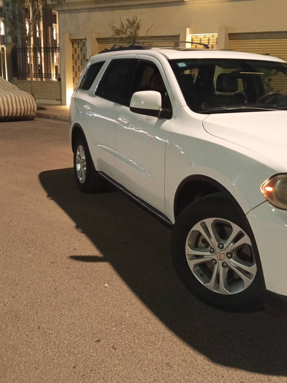 السلام عليكم
جيب موديل 2013
فوووول موصفات 
حساسات
تحكم ستيرن 
فتحه سقف 
مكان كربلاء 
السعر 195
الاتصال على هذا الرقم 
***********
***********
