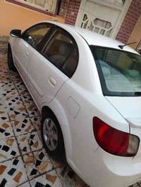 كيا ريو 2011 گير ومحرك جيد جدا تخم تاير صدر جيد جدا تبريد ثلج❄ بدون صب...