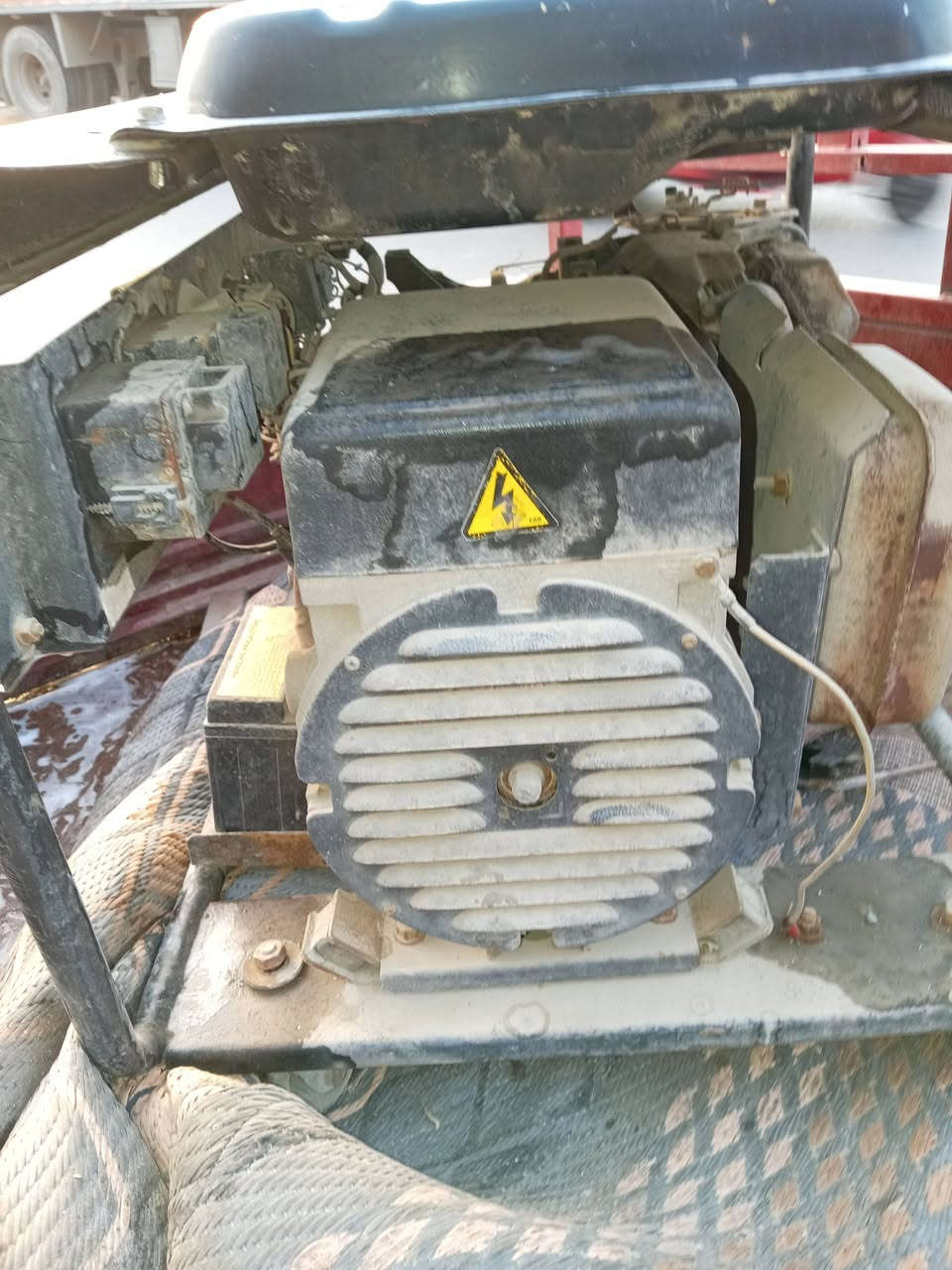 السلام عليكم مولده ٢٠ انبير نضيفه سلف السعر ٣٥٠ ***********
