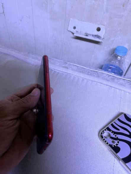 سلام عليكم ايفون اكس ار مكفول كفاله عامه كله بلاد جهاز مامبدل بيه اي شي كدامك الصور لا تجي تكلي شبيه جهاز كلشي موضح كدامك كله شغال فيس ايدي اتصال كله شغال فقط بيه هاذ لبياض بل شاشه ذاكرتة 64 بطارية 73 الله شاهد ابد مايصرف شحن نهائياً جهاز قفله 150 نهايته من لاخير غيرهن مايصير بيع فقط 

مكاني البصرة خور زبير 
***********
