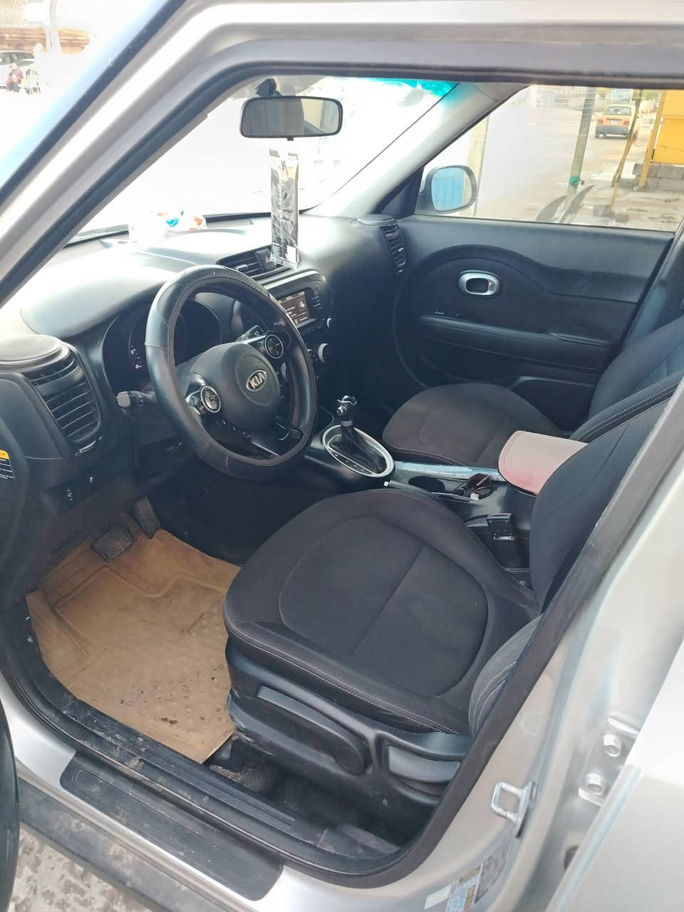 سلام عليكم للبيع صول موديل18 وارد مريكي حادث بنيدوجاملغ محرك وكير مكفولات محرح1600رقم كربلاء تحويل مباشر سعر108 وبيهة مجال مكان كربلاء ***********              ***********
