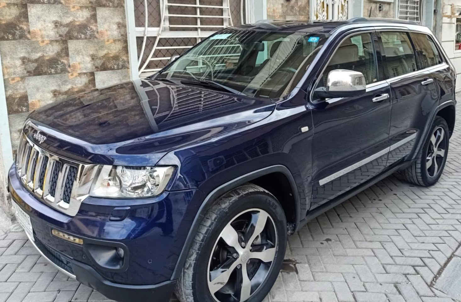 السلام عليكم جيب 2012 فول مواصفات اوفر لاند خليجي لاستفسار لاتصال ***********
