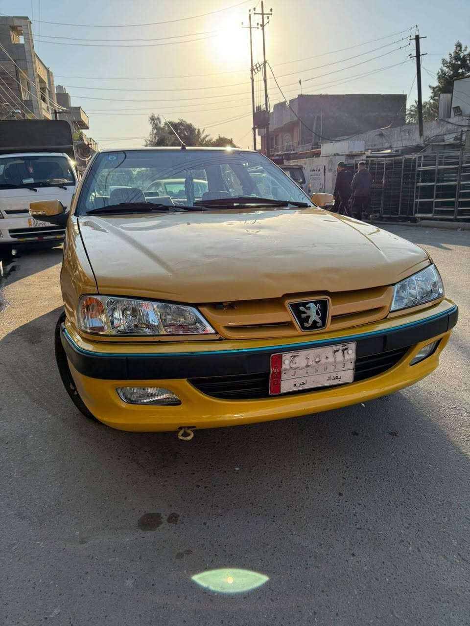 السلام عليكم ورحمة الله وبركاته
بيجو بارس ٢٠١٥ جاهزه من كلشي صدر جديد محرك خير من الله تبريد شغال السياره ما بيها اي شي نقص
سياره مال بيت 
للاتصال ***********  مكاني بالنهار موجود بلكريعات وبليل متواجد بغداد جديده  السعر ٥٥ وبيها مجال
