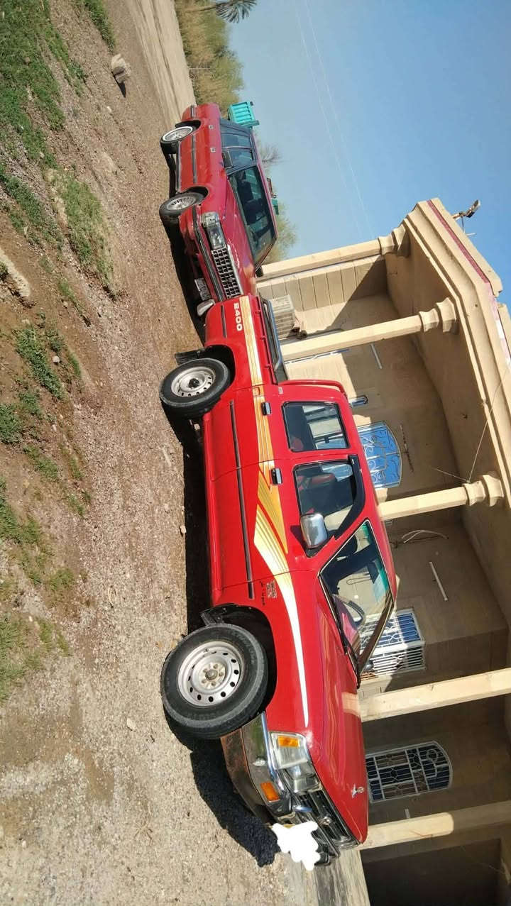 السلام عليكم بيكم 96 محسن مكفوله قطره صبغ مابيه محرك كير جديد تبريد ثلج رقم بغداد سنويه 2031 بسمي السعر 90 المكان الانبار الكرمه الاتصال ***********
