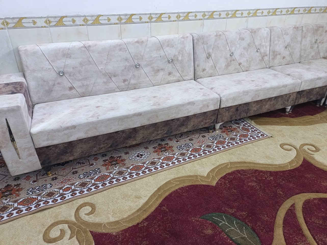 تخم ديوان نضيف 10مقاعد اوفايت المكان الزهراء


**إذا كنت صاحب هذا الإعلان وتريد حذفه لأي سبب، رجاءا أرسل رسالة إلى الدعم الفني**