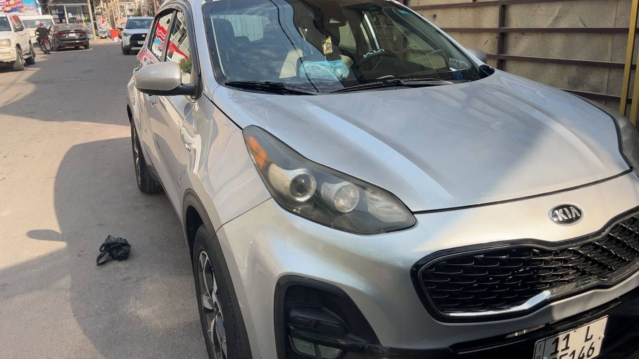 العنوان بغداد
رقمي ***********        السعر 165وبيه مجال 
سلام عليكم سبورتج  وراد امريكي رقم بغداد بسمي 
موديل 2020 محرك 2400
كامره شاشه حساسات تحديد مسار رادر تبريد تدفىه كل شي شغال ما بيه اي نقص 
كير محرك مكفول تخم تاير جديد نضيفه مال بيت سياره
