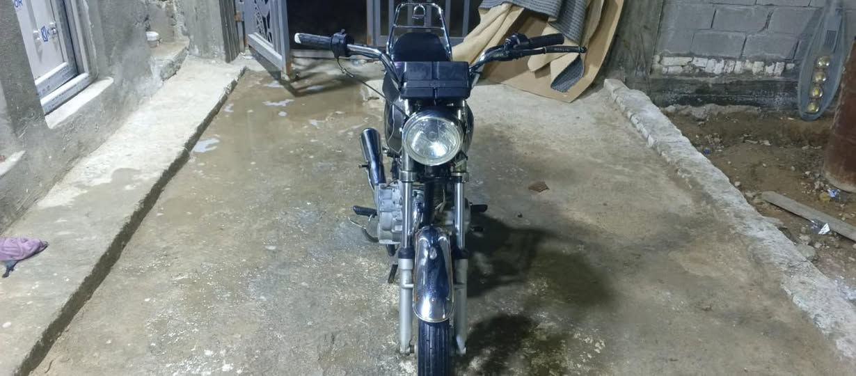 السلام عليكم شباب دراجه 5كيرً مكينه جمره موديل 2014 للبيع
*********** ما متواجد خاص
