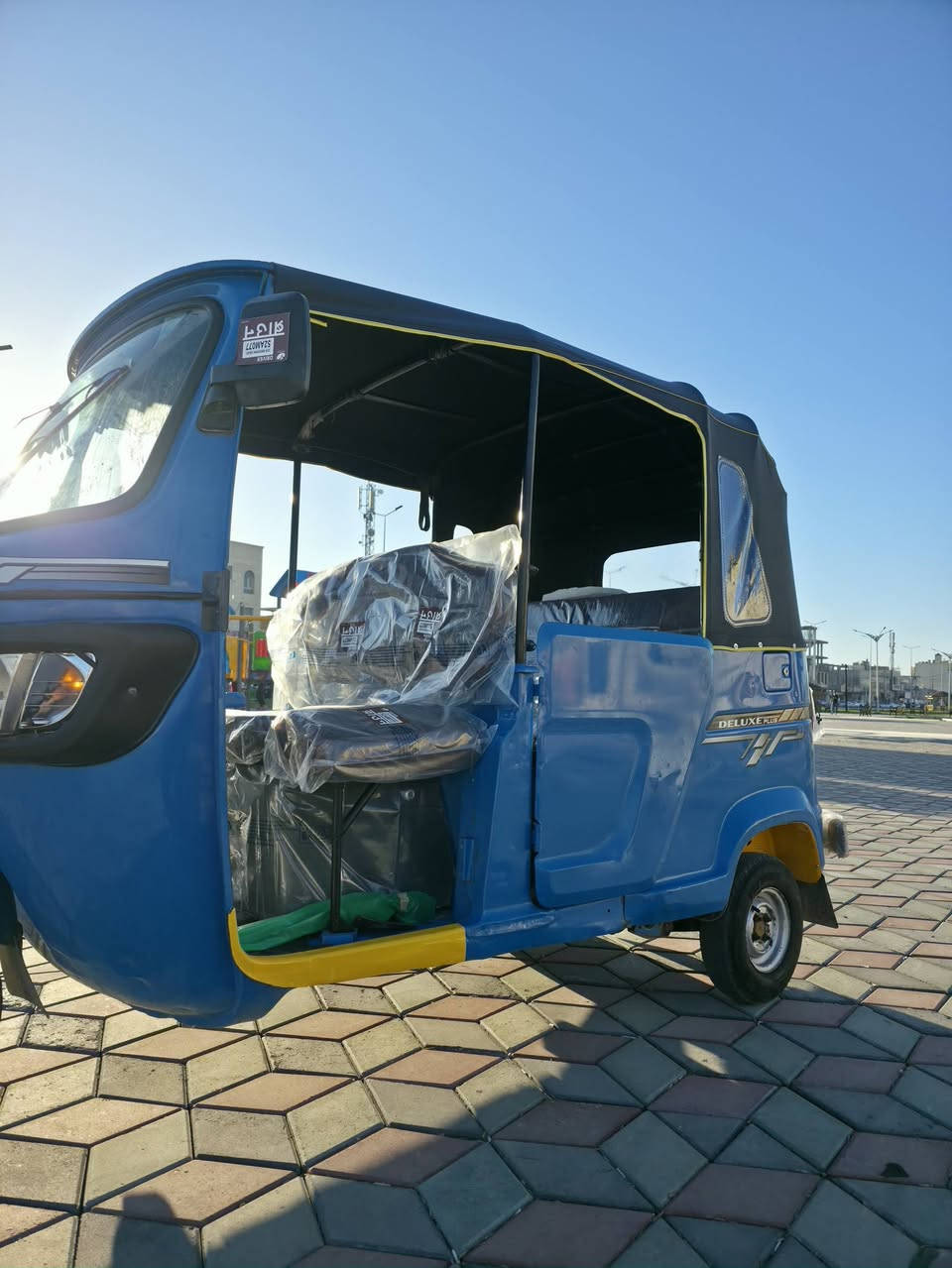 السلام عليكم تكتك البيع مديل 22 شهر11 رقم وسنويه تكتك  مكينه مبدل ولفات شركه والباقي كفاله عامه السعر 7 و800 وبيه  مجال ومكاني البصره الحيانيه شارع 60 وهاذ رقمي ***********
