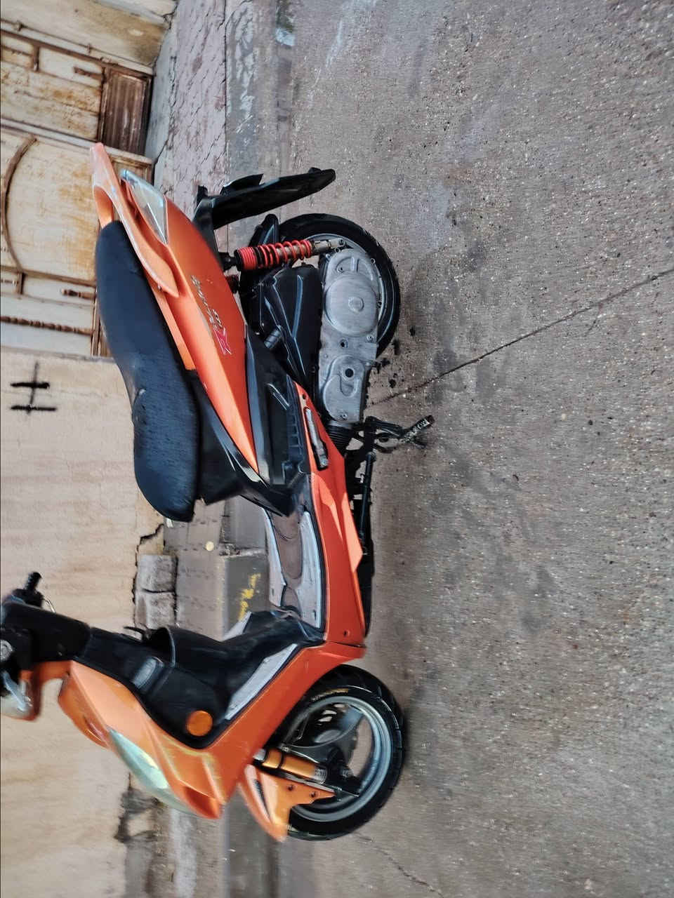 ماطور كامكو نوزل وارد ياباني شرط الفحص كهربائيات كلها شغاله مابيها عيب السعر ٤٥٠ وبيها مجال لشراي مكاني كركوك حي العسكري *********** وتساب ***********
