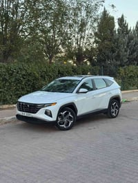 توسان 2022للبيع لون ابيض🤍 بدون صبغ شرط جملغ خلفي تعديل و راس جملغ امام...