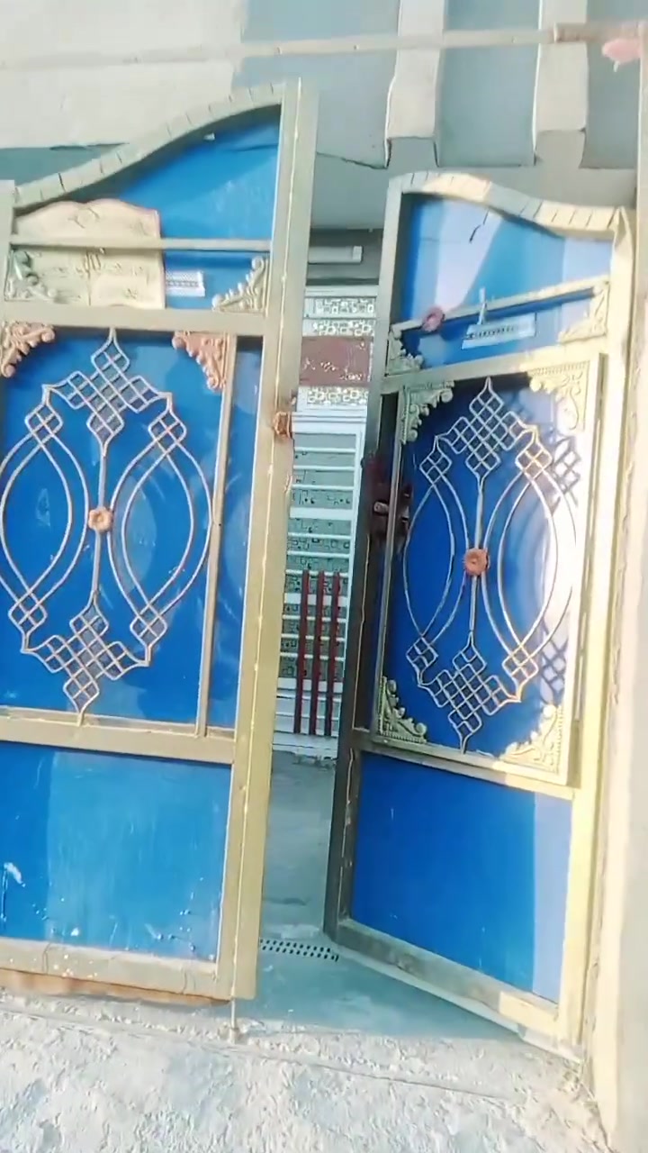 سلام عليكم بيت اللبيع مساحه 100متر مكاني يم شيخ وهاب ***********
