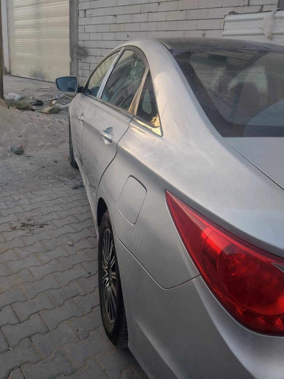 سوناتا موديل ٢١٢ وارد كوري محرك ٢٠٠٠ دوش رقم بصرة انكليزي باسمي سنوية جديدة ٢٠٣٠  سيارة جاهزة ضربة جاملغ خلفي جهة السائق غير مكفولة من الصبغ حدادية أمامية وخلفية جاهزة تخم تاير جديد تبريد شغال السعر ٩٥ وبيعة مجال قليل 
***********
