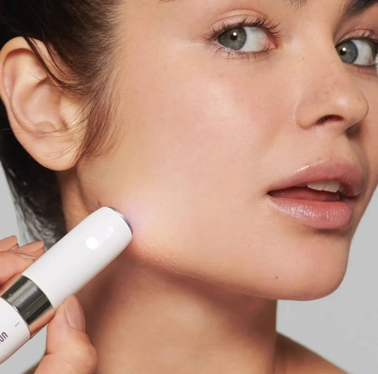 بمناسبة العيد.. تألقي بإطلالة مثالية مع عرض معرض نينوى! ✨🌙
​لأنكِ تستحقين الأفضل دائماً، ولأن العيد يحتاج إلى استعداد خاص.. وفرنا لكِ الحل المثالي لإطلالة ناعمة ومشرقة في كل وقت.
​احصلي الآن على آلة إزالة شعر الوجه Braun FS1000 الأصلية، بسعر العيد الحصري: 35,000 دينار فقط! 🎁
​✅ لماذا تختارين هذا العرض؟
​تصميم أنيق وعملي يرافقكِ في كل مكان.
​دقة ألمانية لا تضاهى مع تقنية Smartlight لكشف أدق الشعيرات.
​تجربة لطيفة على البشرة خالية من أي توتر.
​هدية مثالية لكِ أو لمن تحبين في هذا العيد.
​📍 تفضلوا بزيارتنا في معرض نينوى لتجارة الأجهزة الكهربائية:
الموصل - الجانب الأيمن - حي الثورة - قرب نفق باب سنجار.
​📞 للحجز والاستفسار:
​***********
​***********& واتس اب 
​سارعي بالطلب، الكمية محدودة بمناسبة العيد! 🛍️
