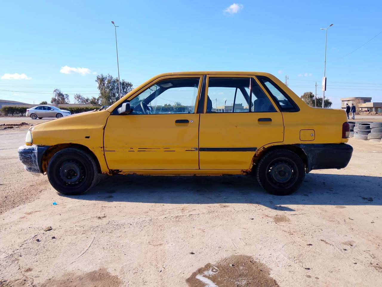 سلام عليكم شباب سياره للبيع موديل 2012 مكينه وكير حلوات حداديه نظيفه كهربائيات كلها شغاله رقم بغداد صدامي تحويل مباشر السعر 7 أوراق وبيه مجال حك الجيه للاستفسار الاتصال على *********** مكاني بابل
