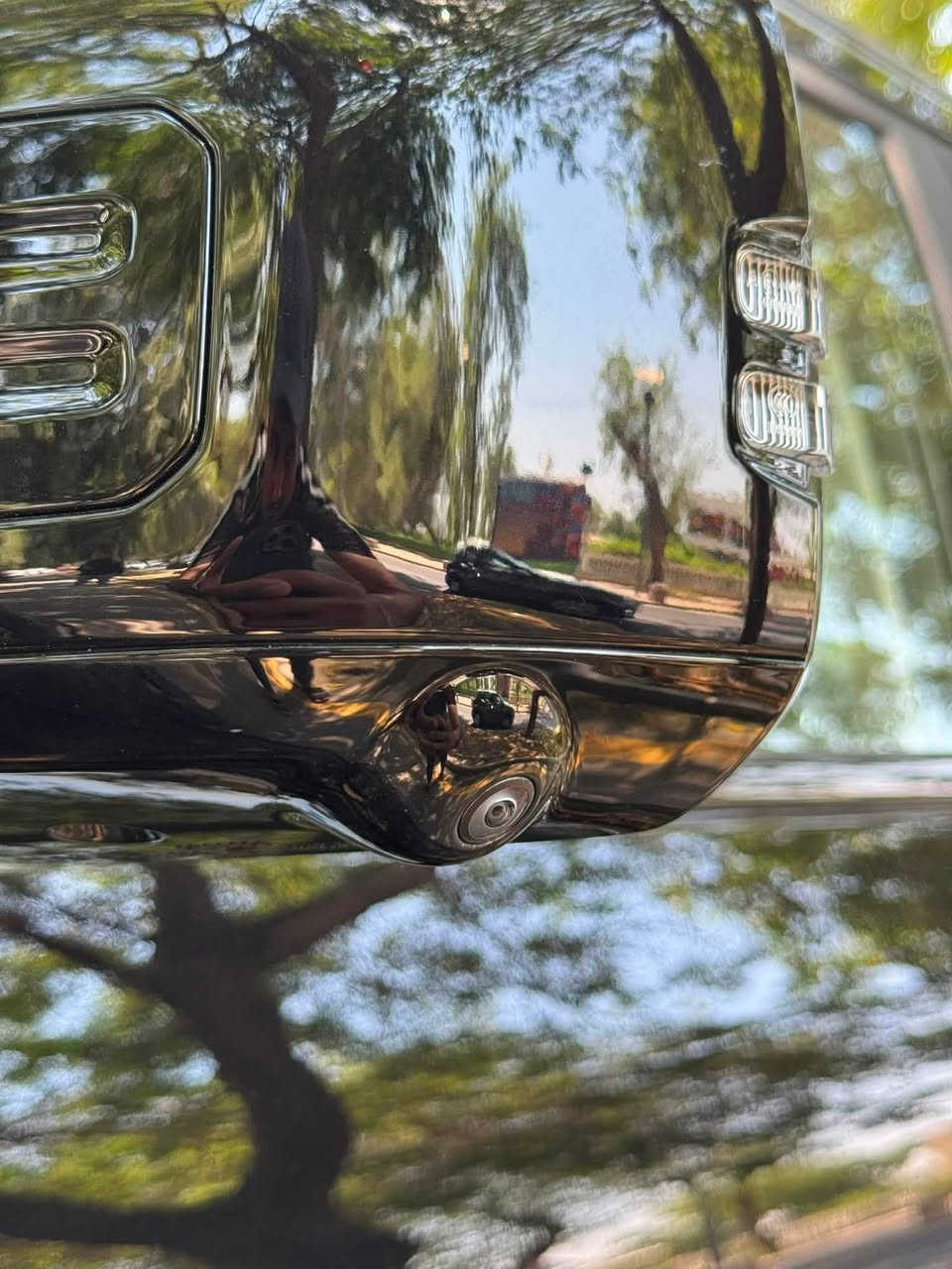‼️كل ما هو جديدوحصري نقدمه لك في ادق التفاصيل‼️
🚗🚗   JETOUR T1  🚗🚗  

جيتور بلكن هايبرد T1موديل 2026 
للبيع ضمان 10 سنوات

 ‼️مرقم بغداد شرط التحويل 

موديل 2026 

ضمان 10 سنوات 

السياره فول مواصفات 

فتحه سقف بنراما 

محرك : 2،0 لتر تيربو 4 سلندر

دفع امامي

نظام التشغيل بصمة 

دخول ذكي 

تشغيل عن بعد 

4 كاميرات محيطية 

نظام مراقبة النقطة العمياء 

مثبت السرعه 

هاند بريك كهربائي + اوتو هولد 

ويل كب حجم 19 انش 

حساسات اصطفاف خلفي 

وسائد امامية وجانبية

المقاعد الامامية كهربائية 

تبريد في المقاعد الاماميه 

صندوق كهربائي

مقاعد امامية 2 كهرباء 

مقاعد جلد 

شاحن تلفون وايرلس + نظام التبريد

نظام ابل كاربلي + اندرويد اوتو لاسلكي 

صندوق خلفي كهربائي 

انارة محيطيه 

مرايه جانبيه كهربائيه ومدفئه 

رادار جانبي امامي خلفي 

وضعيات قياده متعدده 

☎️ للاستفسار ☎️ ***********
