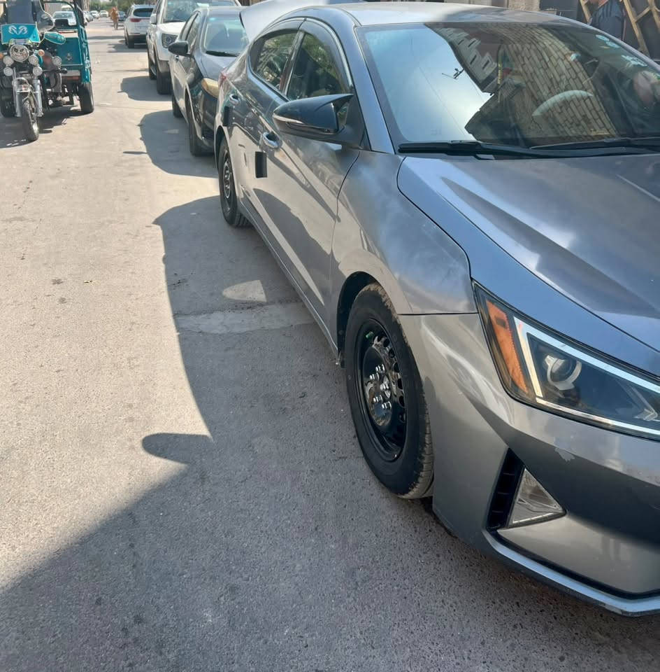 النترا 2019 وارد امريكي مكينه 2000 كير AT للبيع صدر جديد مكينه مال حاويه تخم ويل وتاير جديد سياره خير من الله رقم أربيل مكاني بغداد السعر 113 وكلش اكو بالسوك والرزق ع الله
***********
