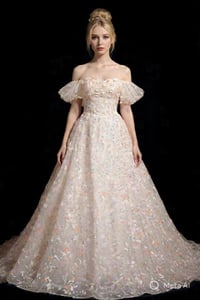 البدله لترند تتوفر بعد 25يوم  الحجز من الان والثانيه متوفره بسنتر  للح...