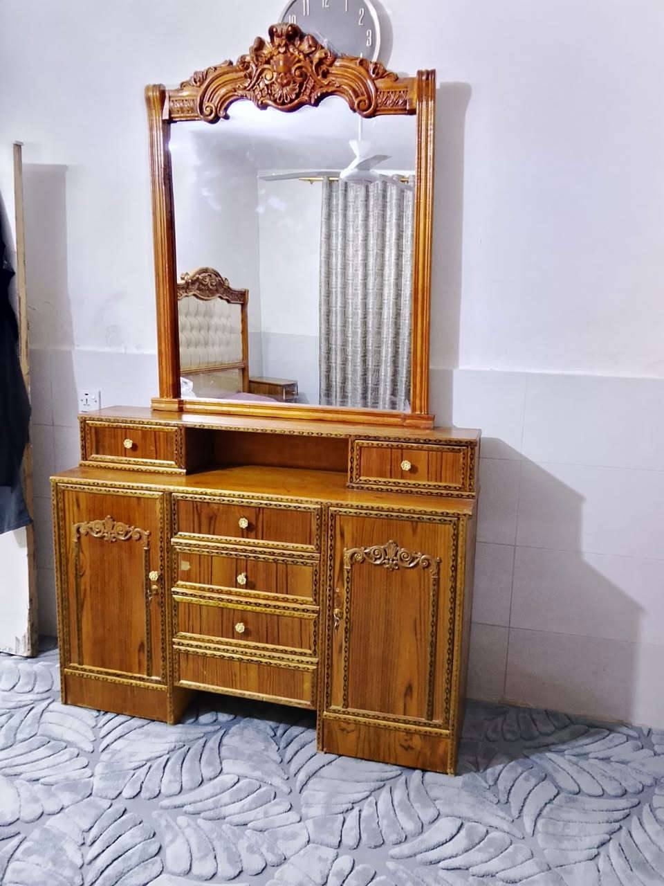 غرفة صاج للبيع سعر ٧٥٠بغداد العبيدي تصل ***********
