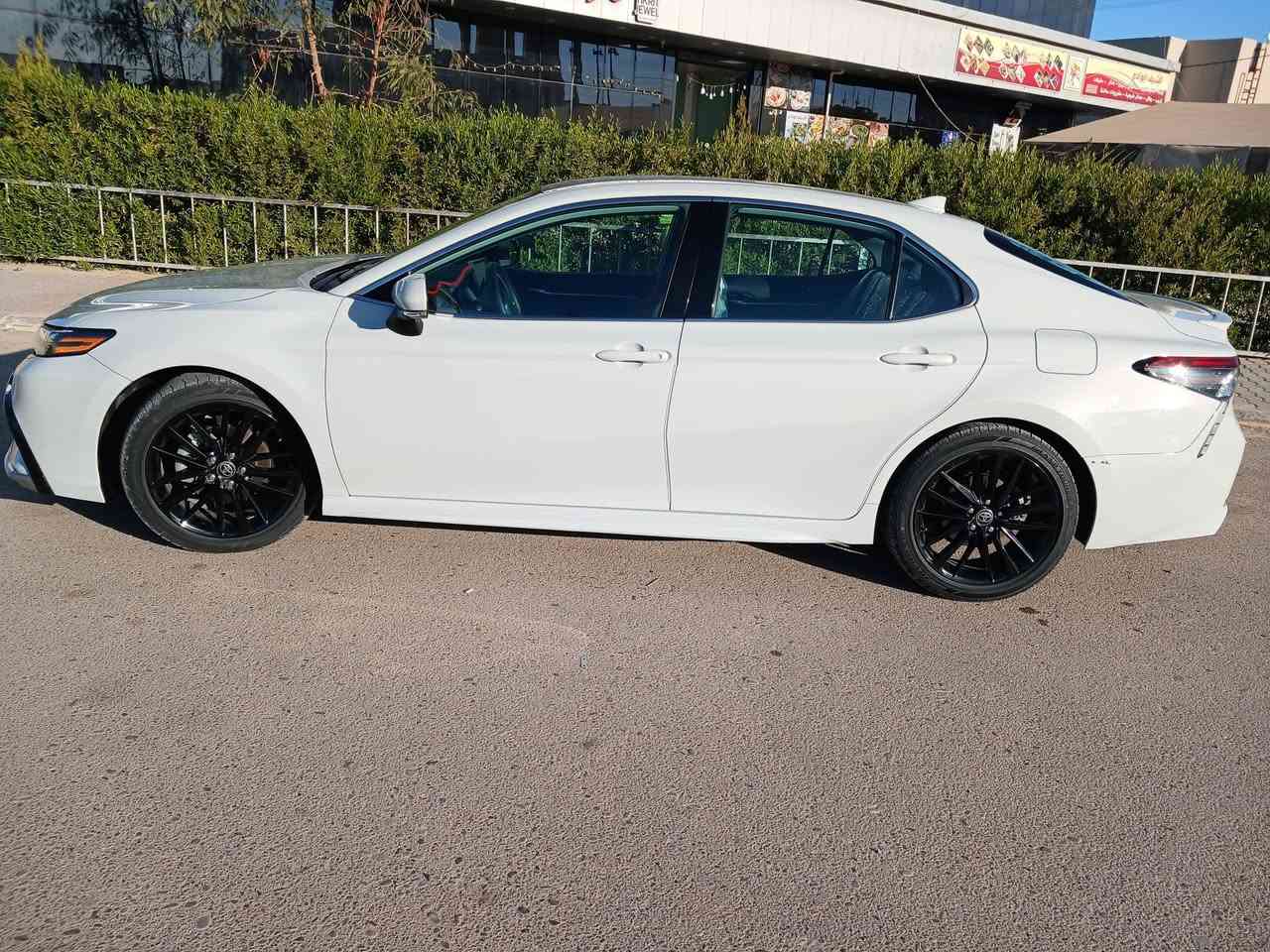 للبيع كامري 2023 XSE وارد أمريكي رقم اربيل
🔧 الحالة: جيدة  لون سموك مميز 
وارد أمريكي بدون حادث وبدون دواخل
 بدون صبغ فقط تعديل بارد بسيط 
السيارة جاهزة وما بيها أي نقص

✨ المواصفات:
✅ بصمة تشغيل
✅4سلندر
✅ رادارات أمامي / خلفي / جانبي
✅ هاند بريك إلكتروني + Auto Hold
✅ دشبول XSE
✅ لايتات أمامية وخلفية LED
✅ كاميرا خلفية
✅ تحكمات ستيرن + كروز
✅ شفتات گير على الستيرن
✅ شاحن وايرلس
✅ ويل كب 19
✅ تدفئة وتبريد كشنات الامامية

السعر 240 وبيها مجال
مكان  السياره صلاح  الدين
للاستفسار: اني مكلف بالنشر اتصل بصاحبها 
***********
