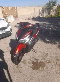 متاح دراجه نارية شغاله  محرك بلادية  برغي ممفتوح  اوراقها كامله السعر ...