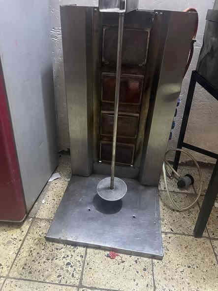 شوايات وسجاجين للبيع 
***********
