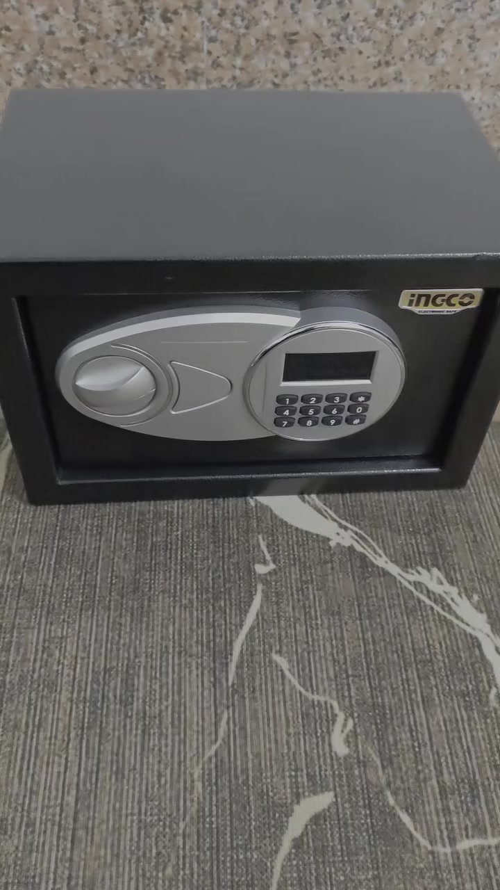 قاصة انجيكو 11 لتر وزنه 6 ونص كيلو للبيع مكاني بغداد دورة ***********
