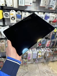 Ipad pro 2021 m1 2.19inch 128 GB الجهاز نظيف وما مفتوح أبد  بي مشكلة و...