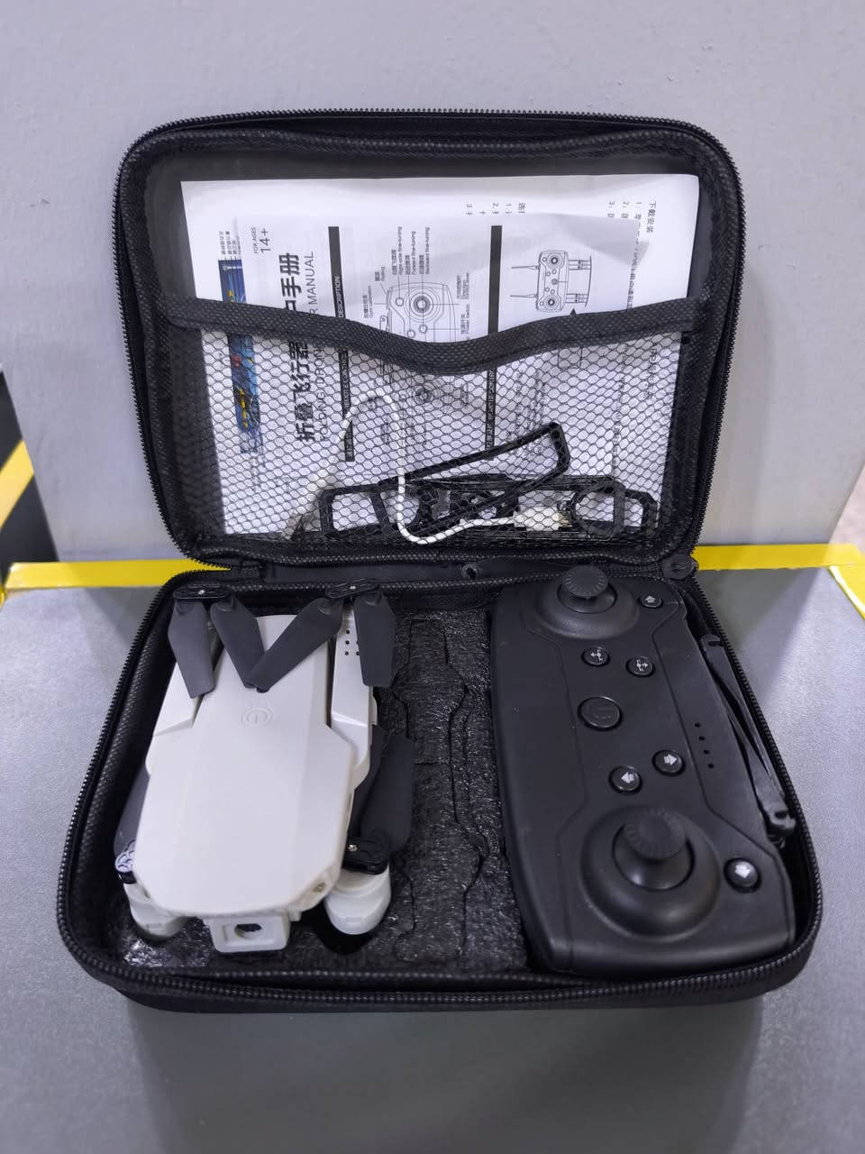 ⭕ للبيع

طائرة درون تدريبة (( جديدة ))
متوفر بيها كاميرا وعده احتياط
متوفر بعدد 2 قطع فقط (ابيض/اسود)

🟩 السعر : 15 الف دينار فقط
للحجز والتواصل على الماسنجر فقط
التوصيل داخل قضاء عفك مجاناً 🚘


**إذا كنت صاحب هذا الإعلان وتريد حذفه لأي سبب، رجاءا أرسل رسالة إلى الدعم الفني**