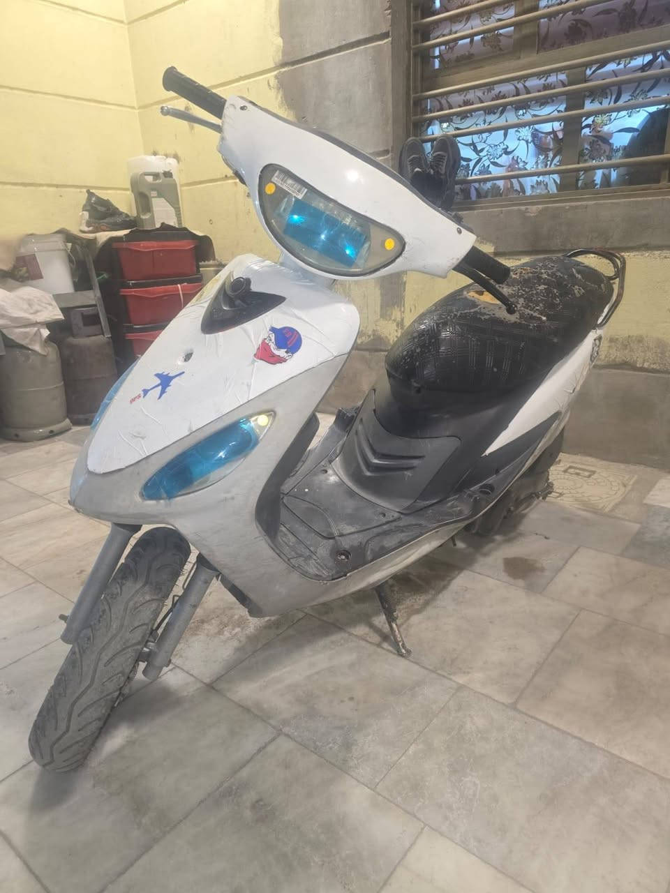 السلا م عليكم للبيع دراجه ماكس منغولي موديل 2006 الدراجه جديده ناعمه مكينتها بيها نقوصات كلش بسيطه جاملغ امامي وعداد ما يشتغل وكلوبات كل الدراجه مكاني بغداد رايدها ب 500 وبيها مجال للطيبين للتواصل *********** وبي واتساب
