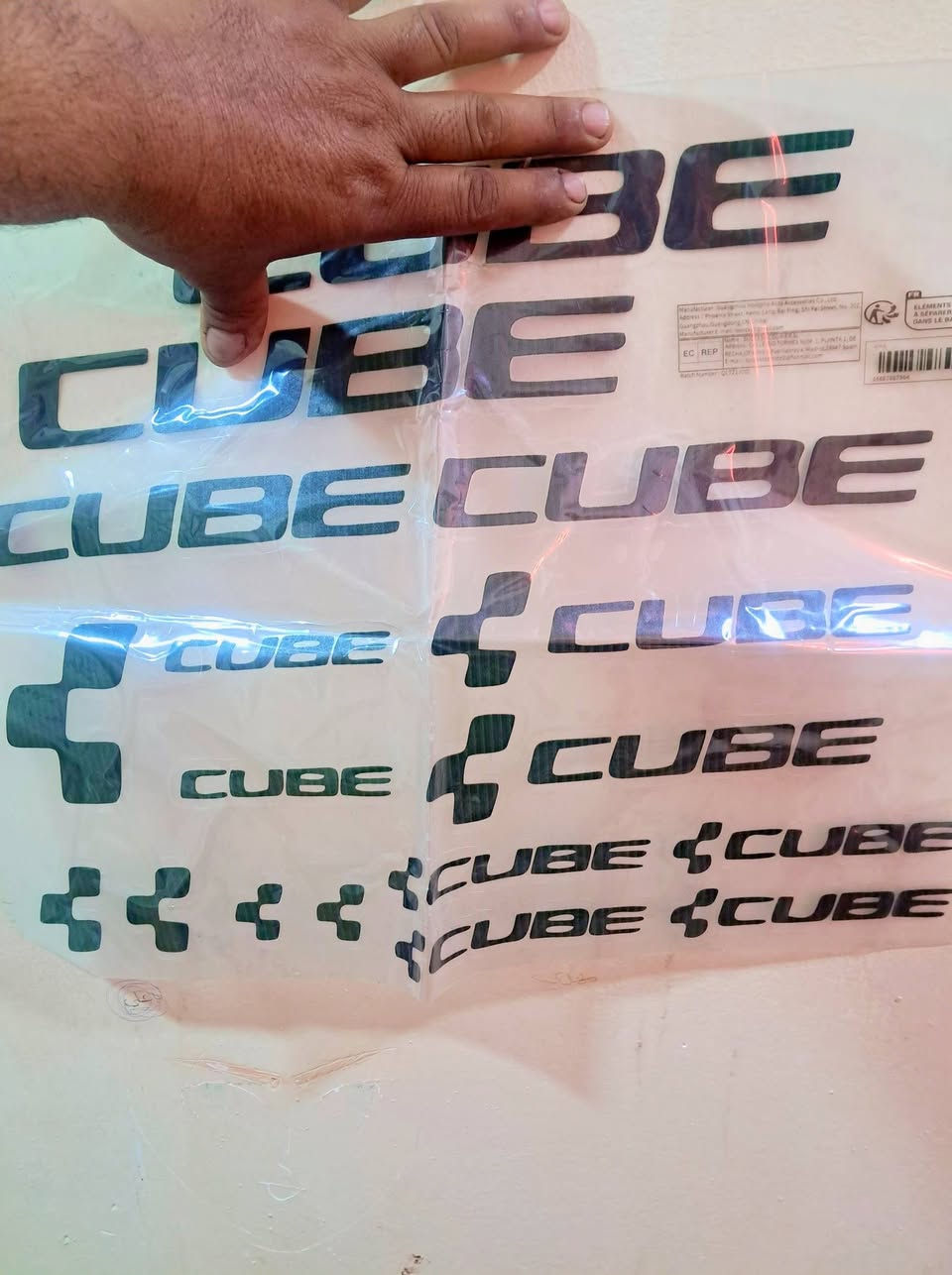 للبيع
ملصقات اصلي ماركه كيوب اصلي 
لون كاربوني 
السعر 25الف مع التوصيل 
يوجد توصيل


**إذا كنت صاحب هذا الإعلان وتريد حذفه لأي سبب، رجاءا أرسل رسالة إلى الدعم الفني**