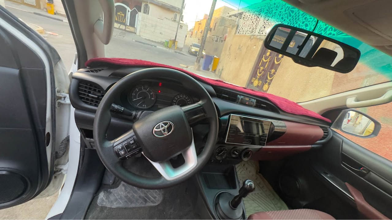 هايلوكس مديل 17 رقم الجديد بيها 3 قطع صبغ مكينه كاز كير عادي جاهزه *********** السعر 165 البصرة, العراق
