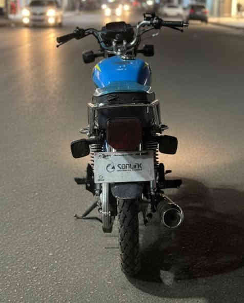 دراجه ايراني مال زوجي عايفه بلبيت مديل 24 بصمه دراجه تشغيل عن بعد دراجه أوراق كامله كفاله عامه من البرغي مكان دراجه بغداد مدينه الصدر السعر 700وبيه مجال اتصل *********** وتساب موجود
